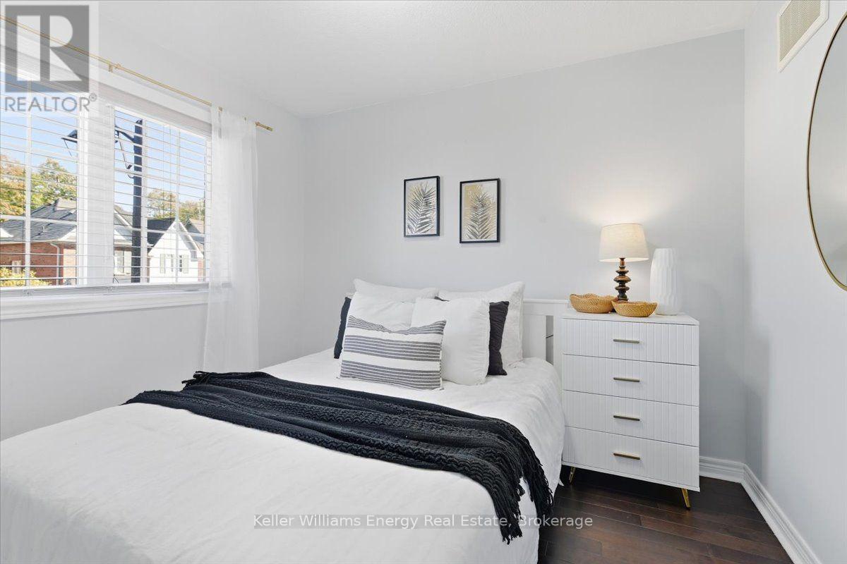 2464 Earl Grey Avenue, Pickering, Ontario  L1X 0B9 - Photo 19 - E14129232