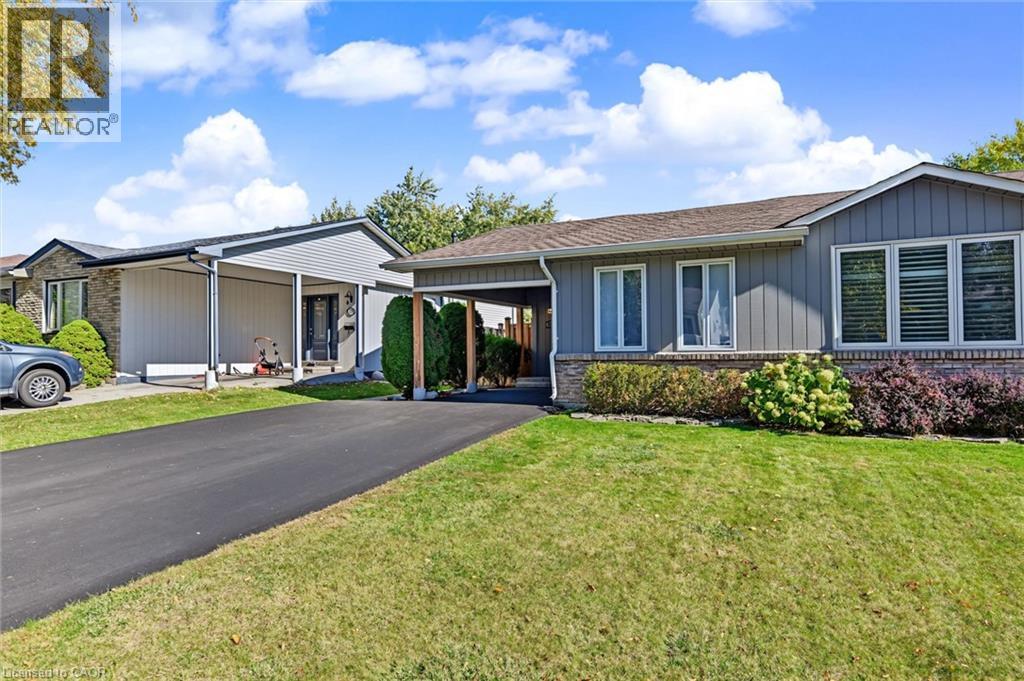 2355 Middlesmoor Crescent, Burlington, Ontario L7P 3X4 - Photo 3 - 40872302