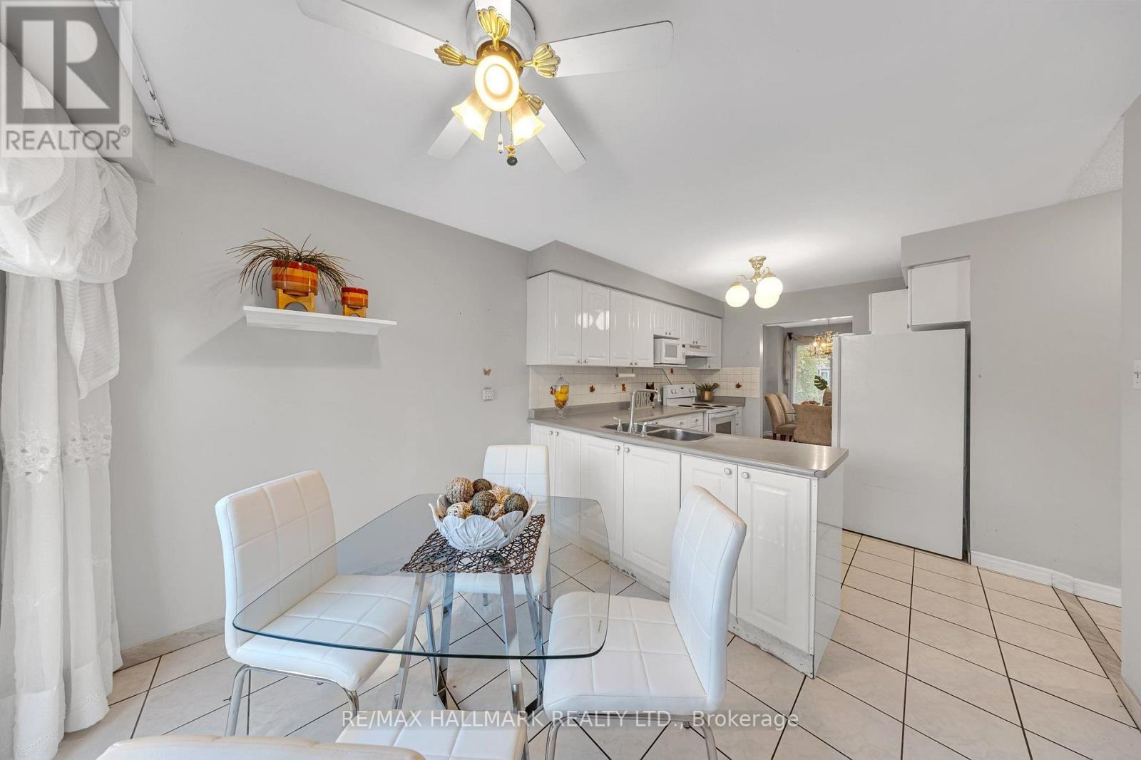 54 Redhead Crescent, Toronto, Ontario  M1V 3B4 - Photo 16 - E14128952