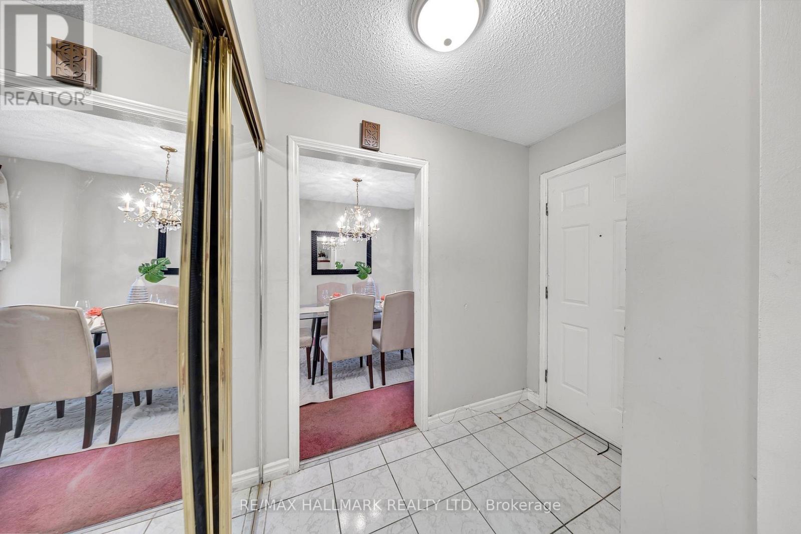 54 Redhead Crescent, Toronto, Ontario  M1V 3B4 - Photo 7 - E14128952