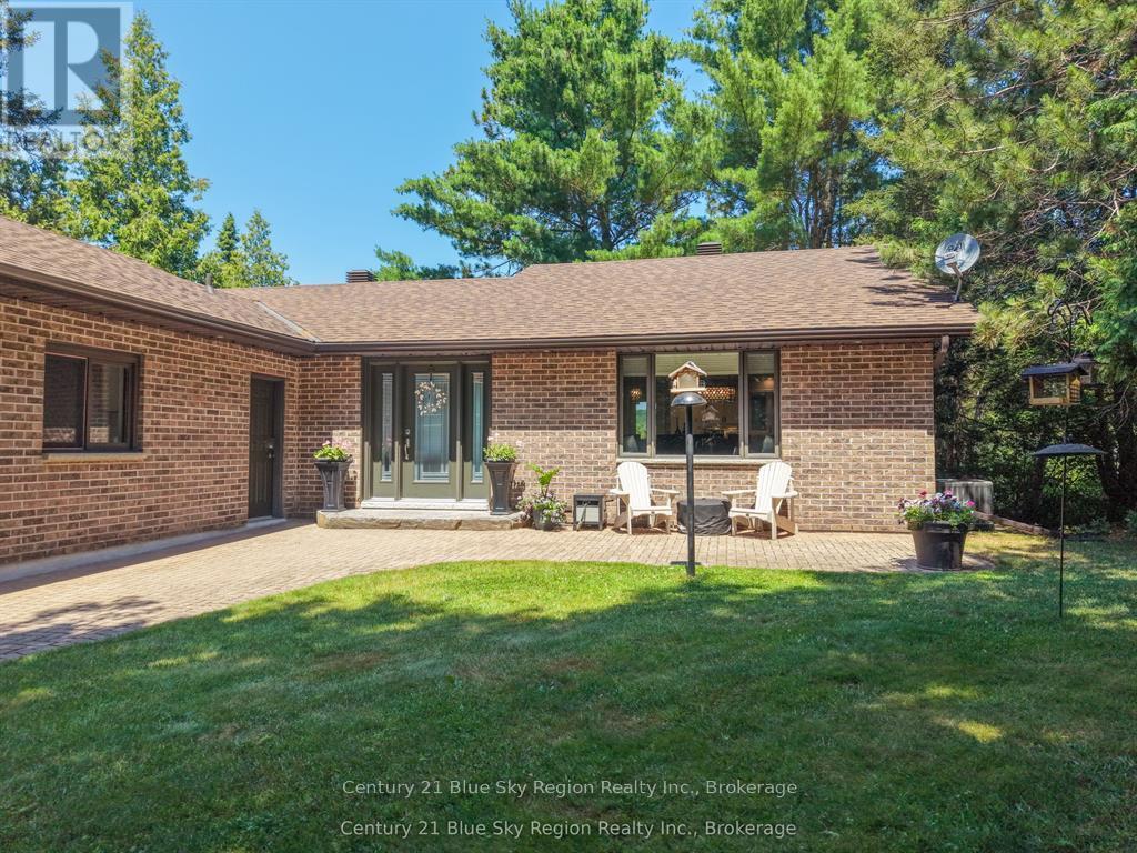 731 Macpherson Drive, East Ferris, Ontario  P0H 1B0 - Photo 2 - X14129092