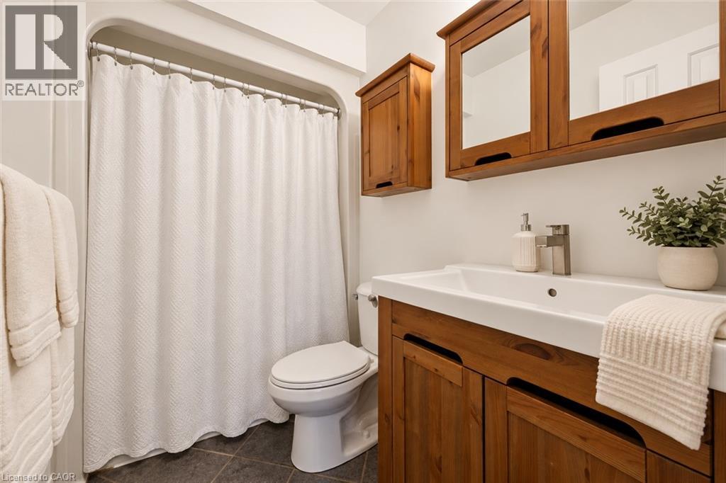 325 Northlake Drive Unit# 11, Waterloo, Ontario  N2V 1Z1 - Photo 15 - 40874000
