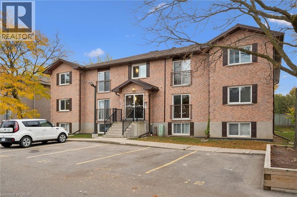325 Northlake Drive Unit# 11, Waterloo, Ontario  N2V 1Z1 - Photo 3 - 40874000