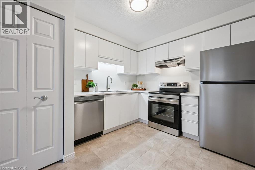 325 Northlake Drive Unit# 11, Waterloo, Ontario  N2V 1Z1 - Photo 5 - 40874000