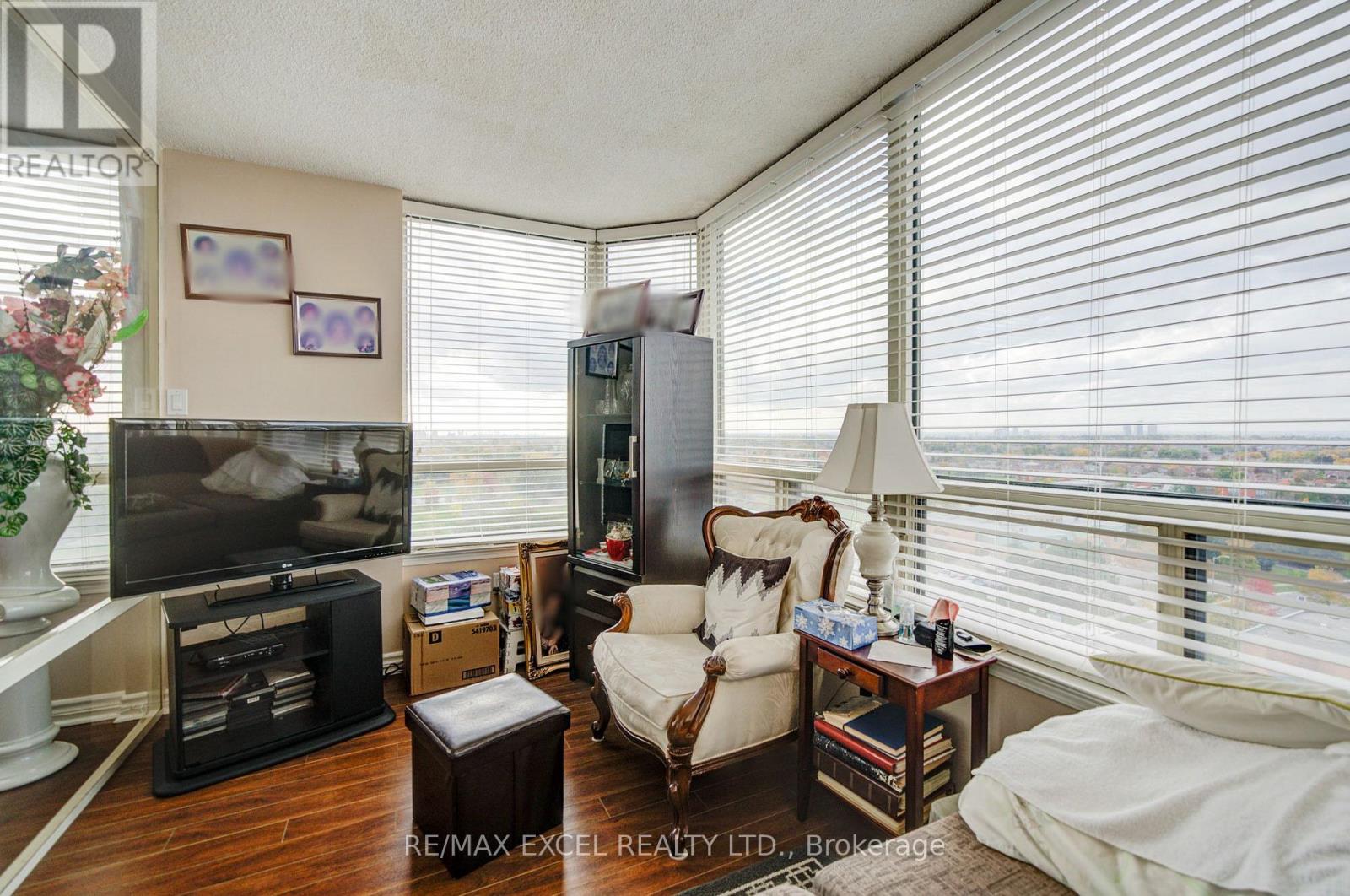 1403 - 300 Alton Towers Circle, Toronto, Ontario  M1V 4X9 - Photo 28 - E14129148