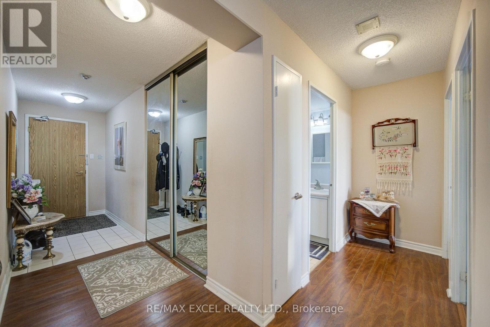1403 - 300 Alton Towers Circle, Toronto, Ontario  M1V 4X9 - Photo 9 - E14129148