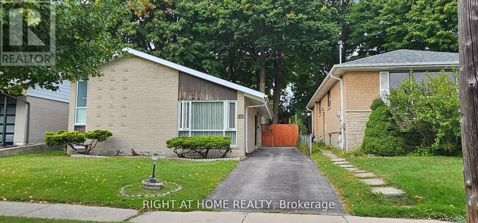 49 Brightside Drive, Toronto, Ontario  M1E 3Y8 - Photo 1 - E14129168