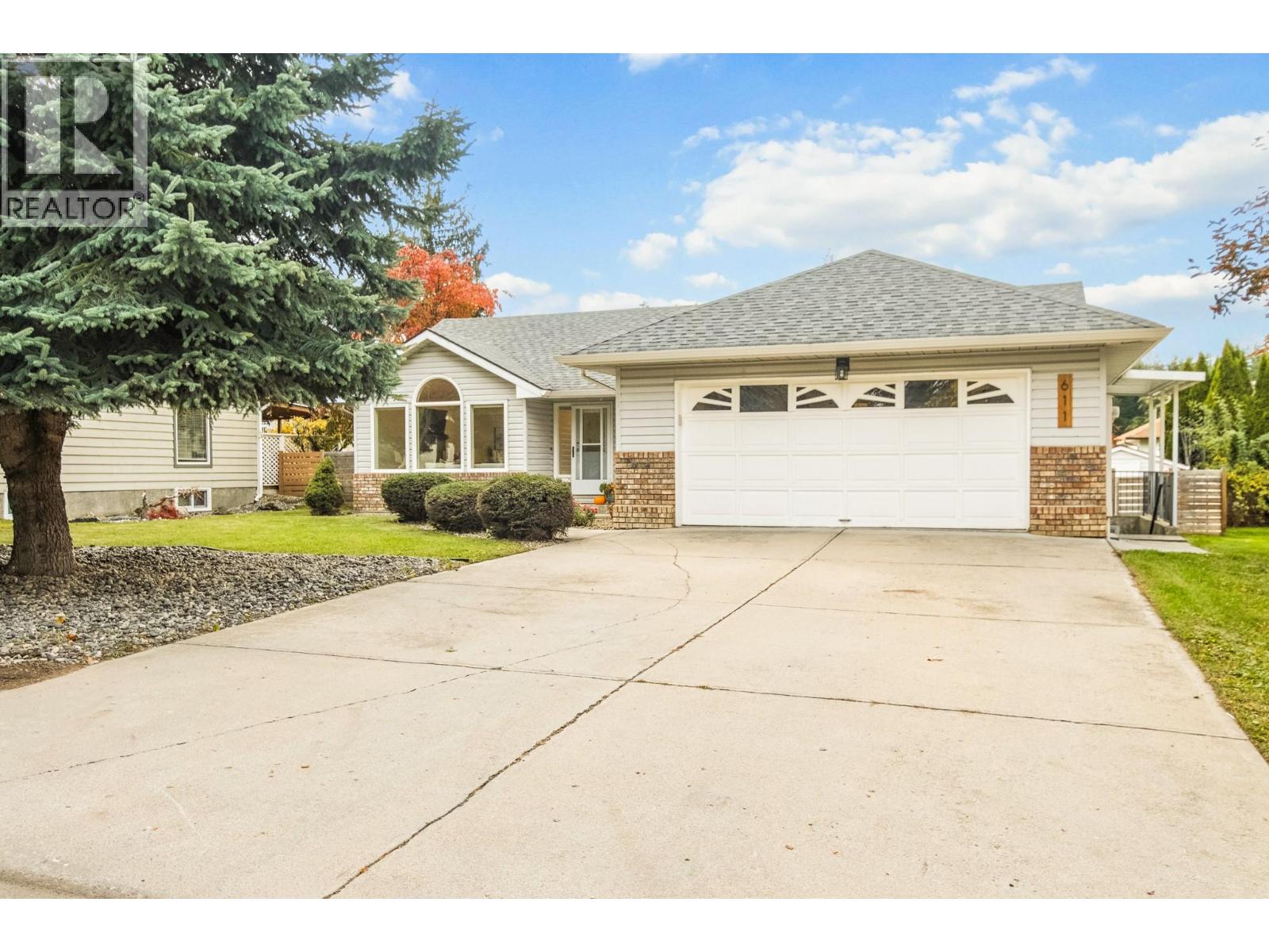 611 25 Street SE, Salmon Arm, British Columbia