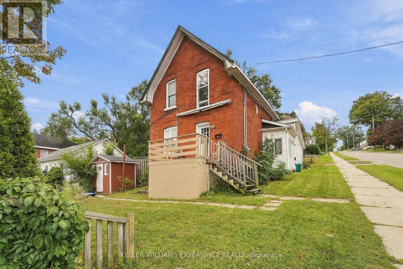 154 Fifth Street, Midland, Ontario  L4R 3V9 - Photo 2 - S14129136