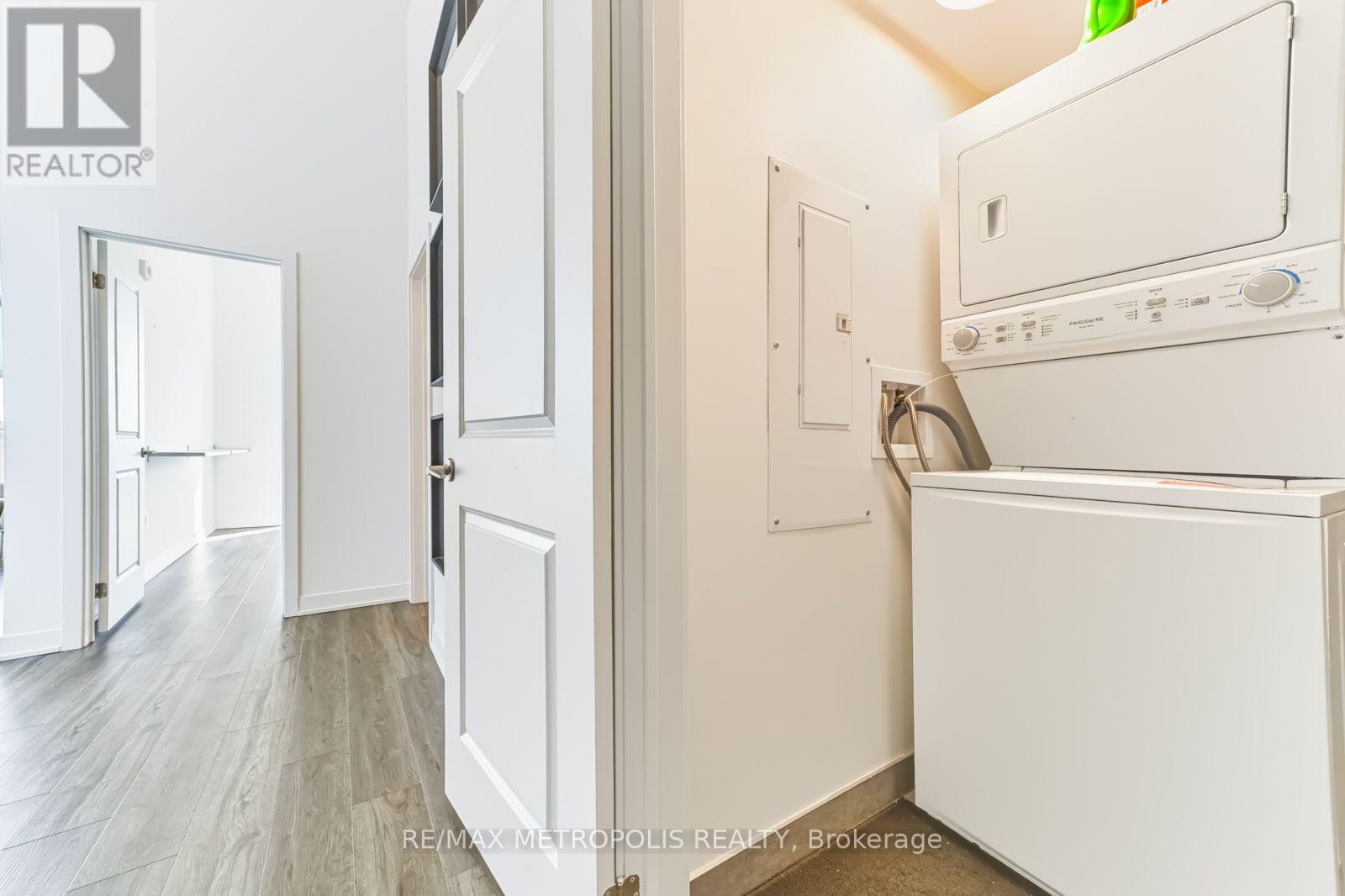 424 - 385 Arctic Red Drive, Oshawa, Ontario  L1L 0W9 - Photo 26 - E14128990