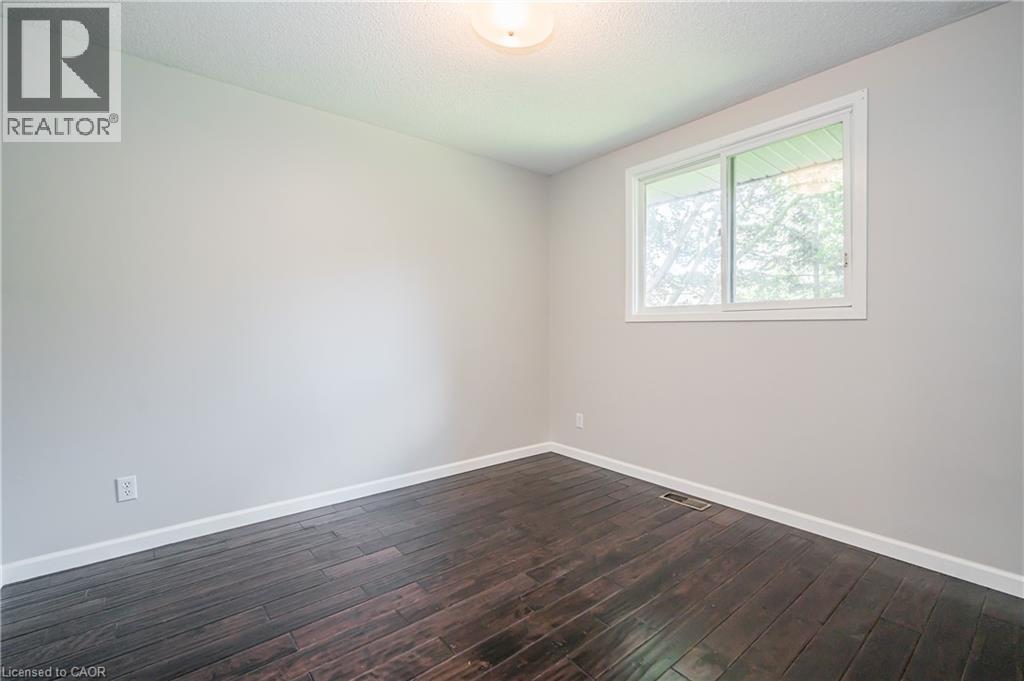 328 Breezewood Crescent Unit# Upper, Waterloo, Ontario  N2L 5K5 - Photo 21 - 40874852
