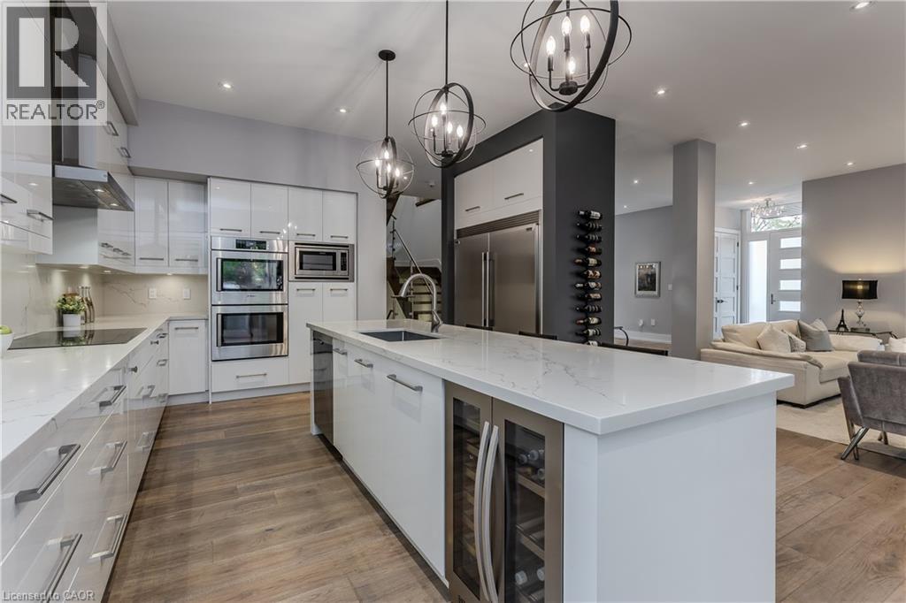 463 Indian Road, Burlington, Ontario  L7T 3T3 - Photo 4 - 40874835