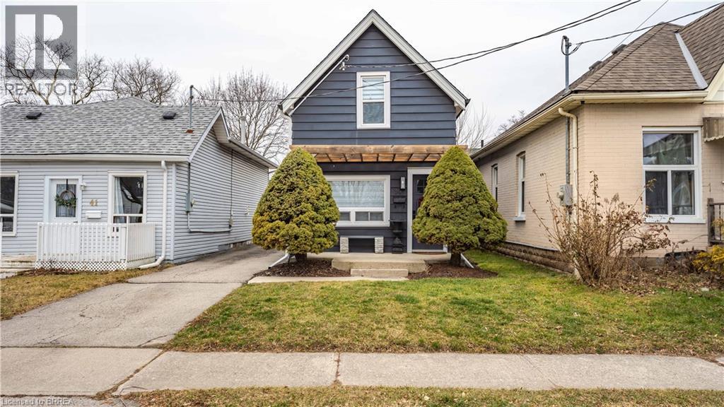 39 Gordon Street, Brantford, Ontario  N3S 2N1 - Photo 2 - 40863229