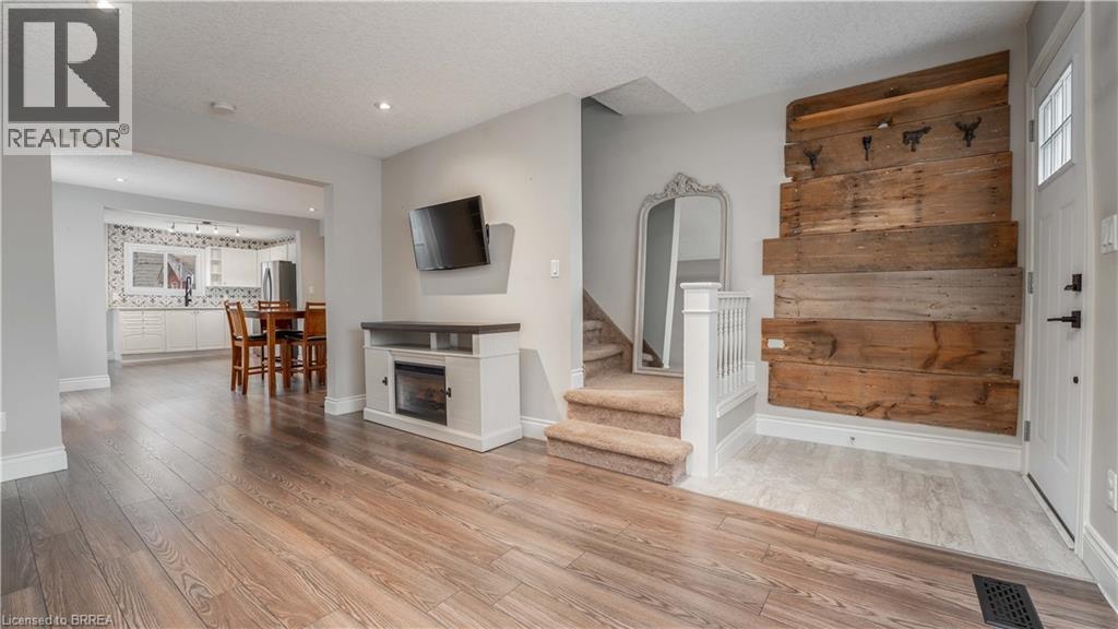 39 Gordon Street, Brantford, Ontario  N3S 2N1 - Photo 9 - 40863229