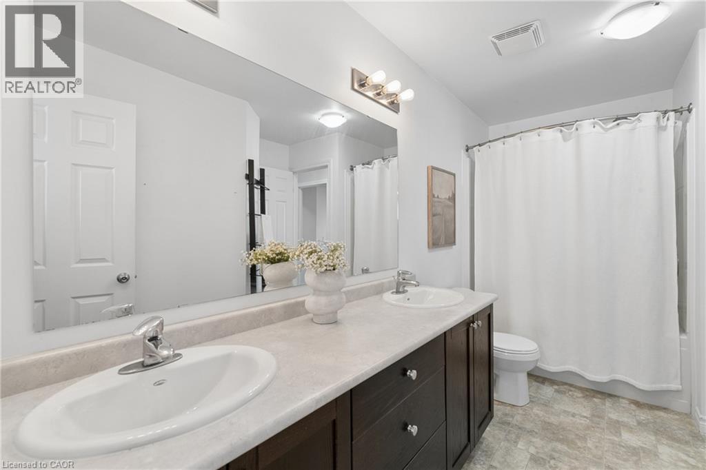 42 Renfrew Street, Kitchener, Ontario  N2R 0G5 - Photo 16 - 40872319