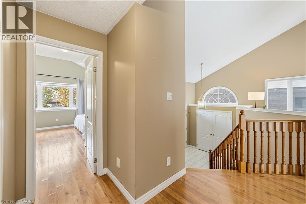 40 Brookhurst Crescent, Waterdown, Ontario  L8B 0M5 - Photo 12 - 40874470