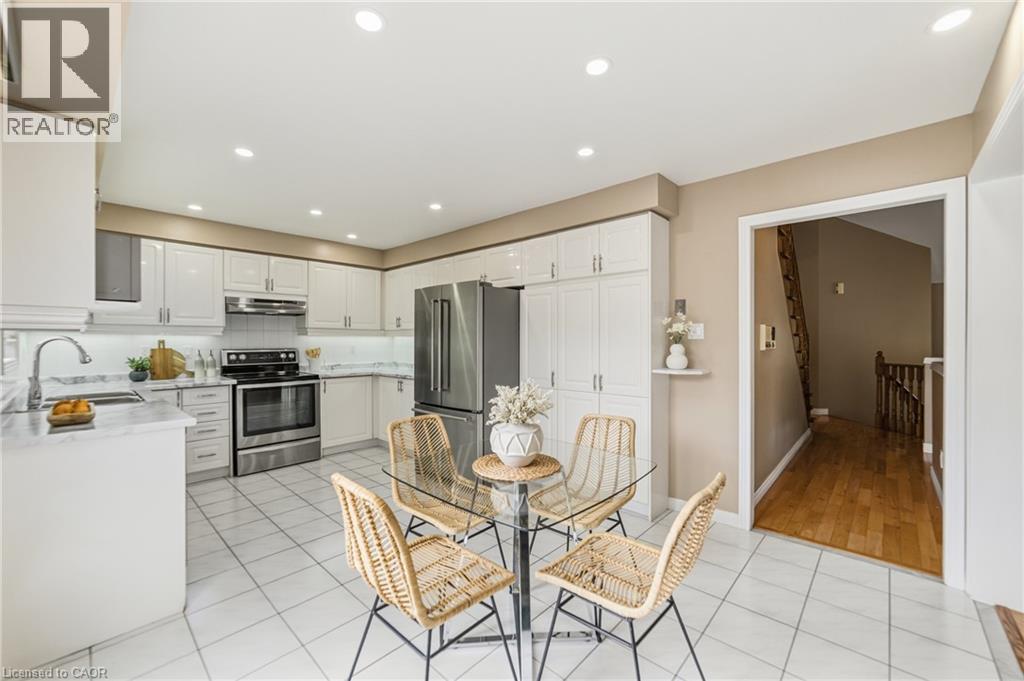 40 Brookhurst Crescent, Waterdown, Ontario  L8B 0M5 - Photo 9 - 40874470