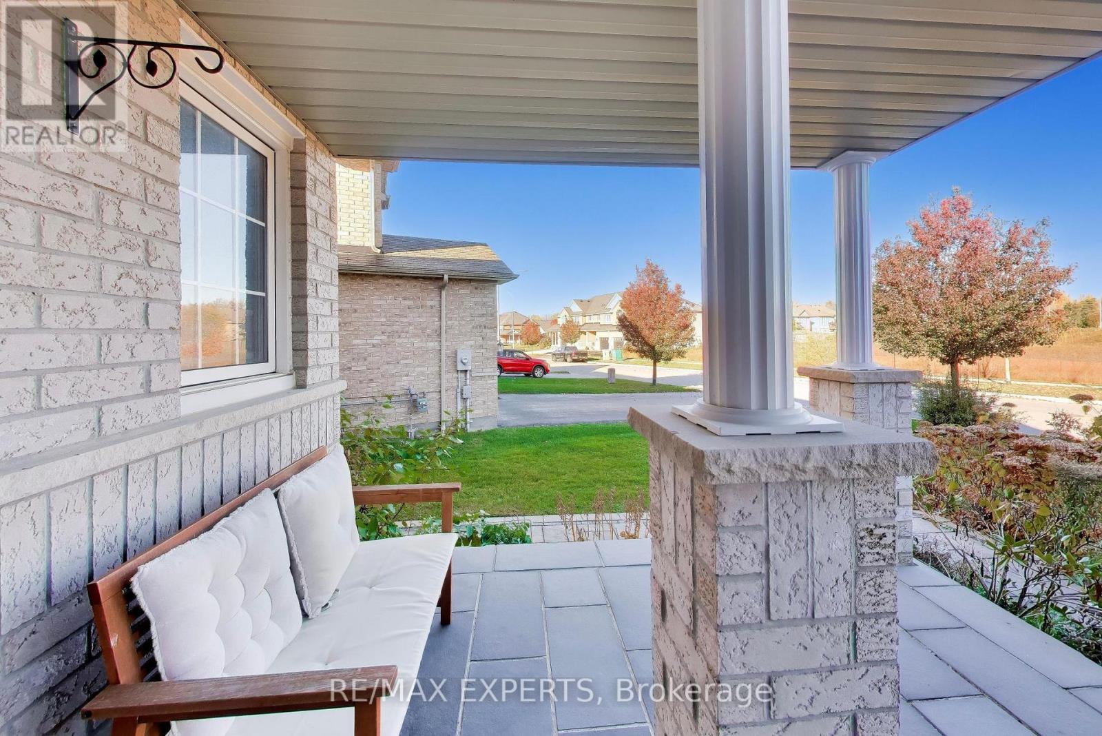 123 Daiseyfield Avenue, Clarington, Ontario  L1E 0H2 - Photo 3 - E14129294