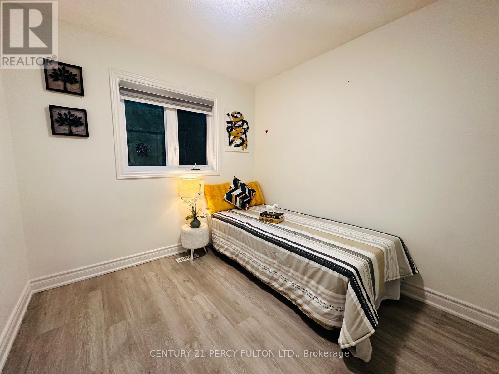 39 Laidlaw Drive, Barrie, Ontario  L4N 7S2 - Photo 15 - S14129386