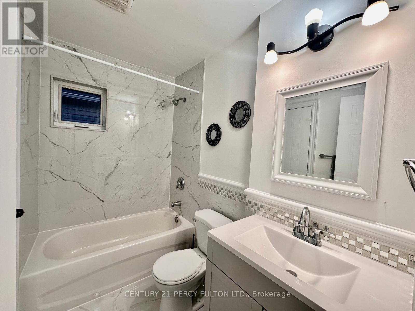 39 Laidlaw Drive, Barrie, Ontario  L4N 7S2 - Photo 18 - S14129386