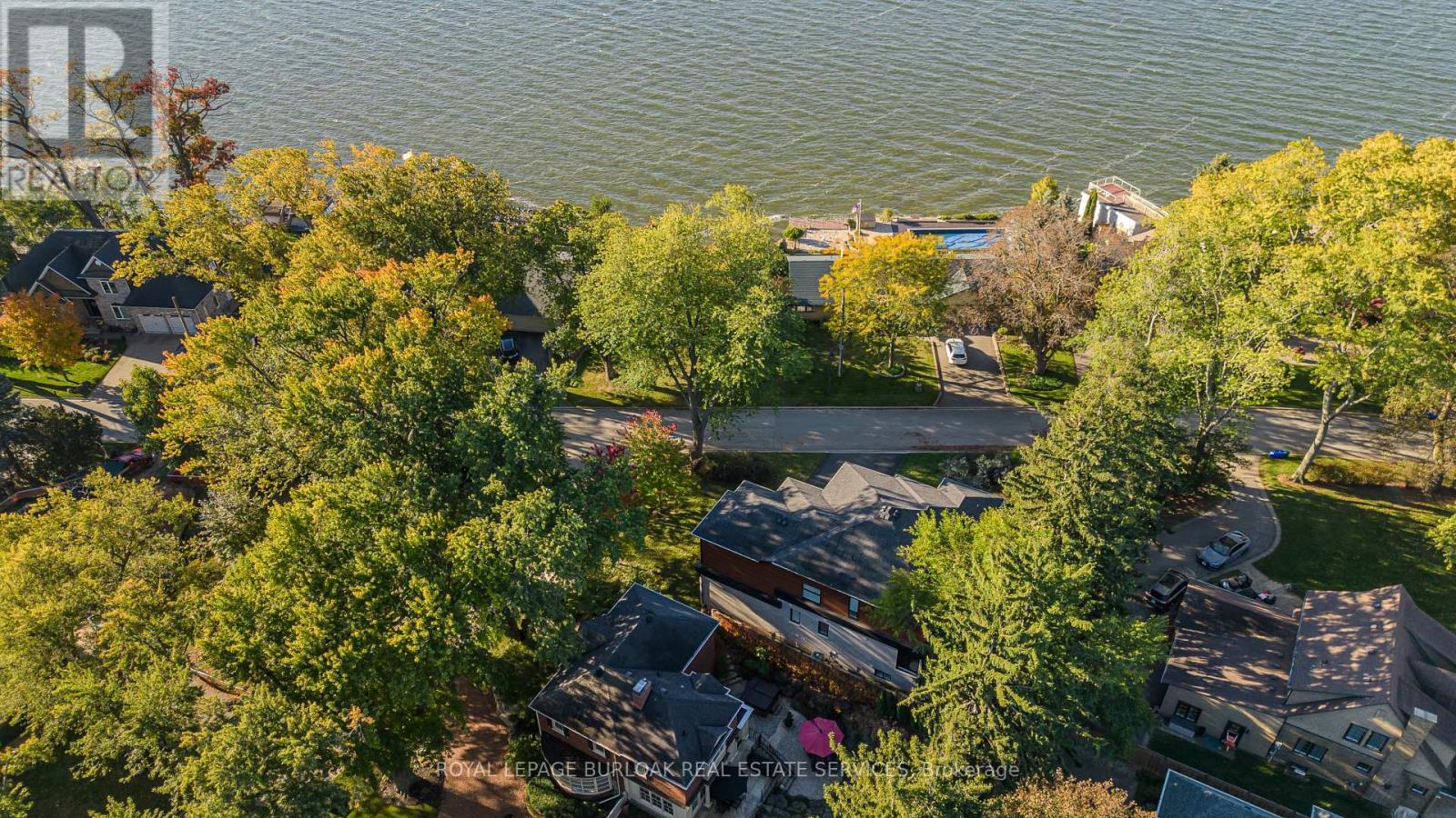 463 Indian Road, Burlington, Ontario  L7T 3T3 - Photo 3 - W14129302