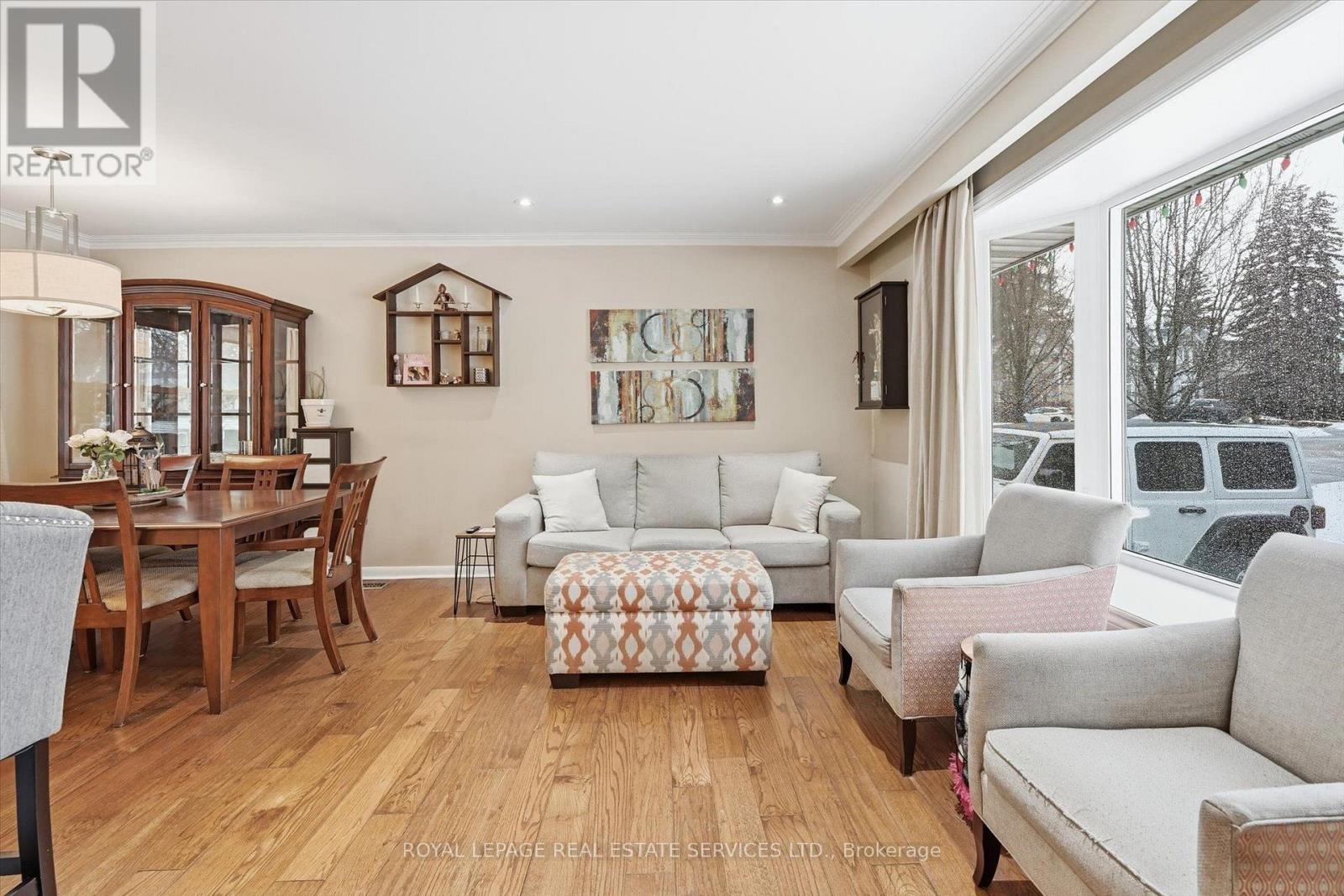 464 Tower Drive, Oakville, Ontario  L6L 4R3 - Photo 5 - W14129318
