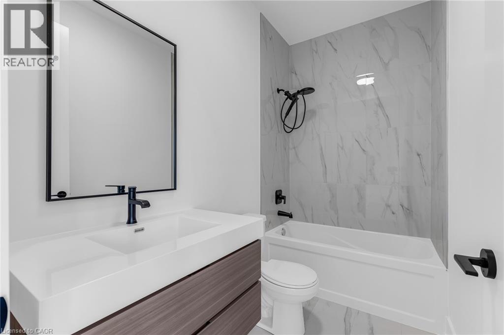 292 Ellis Avenue, St. Catharines, Ontario  L2P 0G9 - Photo 10 - 40875074