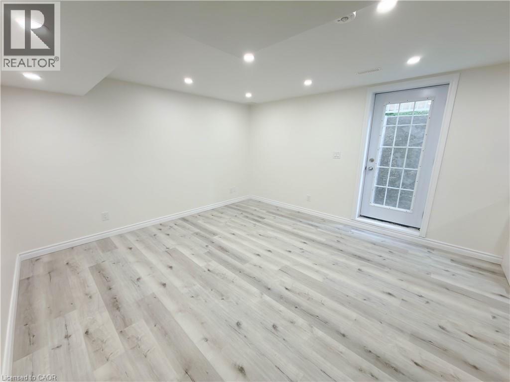 304 Westpark Crescent, Waterloo, Ontario  N2T 0A4 - Photo 6 - 40875070