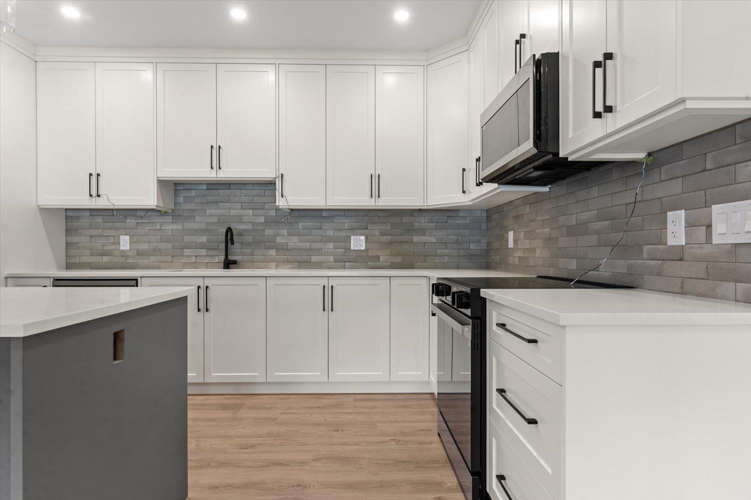 204 210 PARK STREET|Hope
