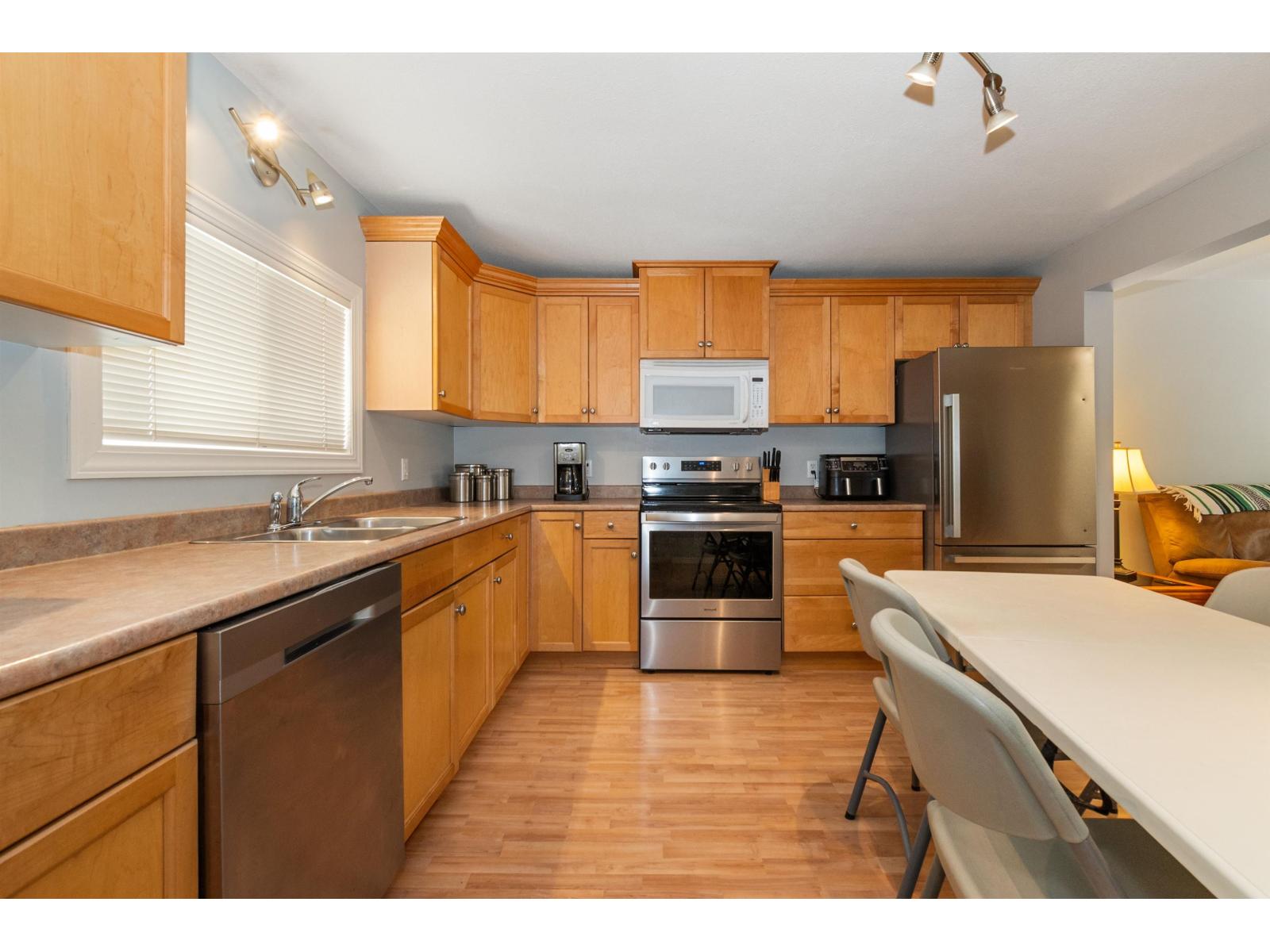 648 HUDSON BAY STREET|Hope