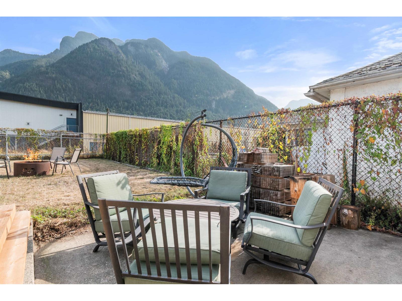 648 HUDSON BAY STREET|Hope