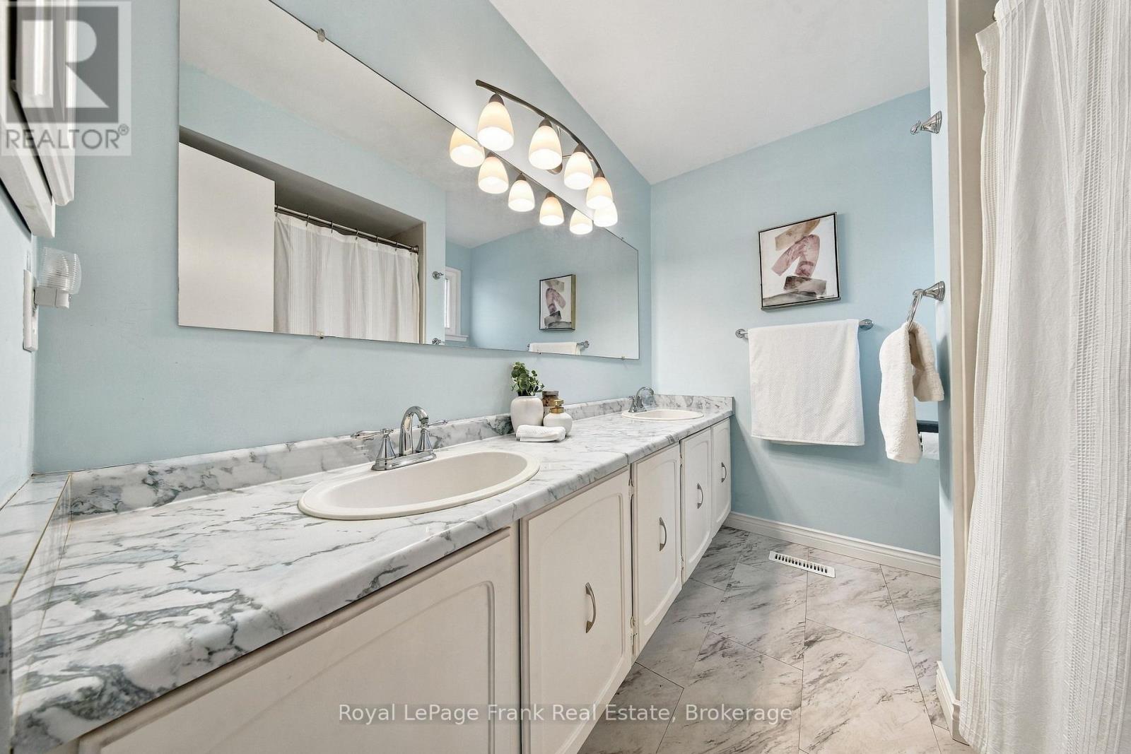 7 Trinity Crescent, Whitby, Ontario  L1N 6L1 - Photo 27 - E14129646