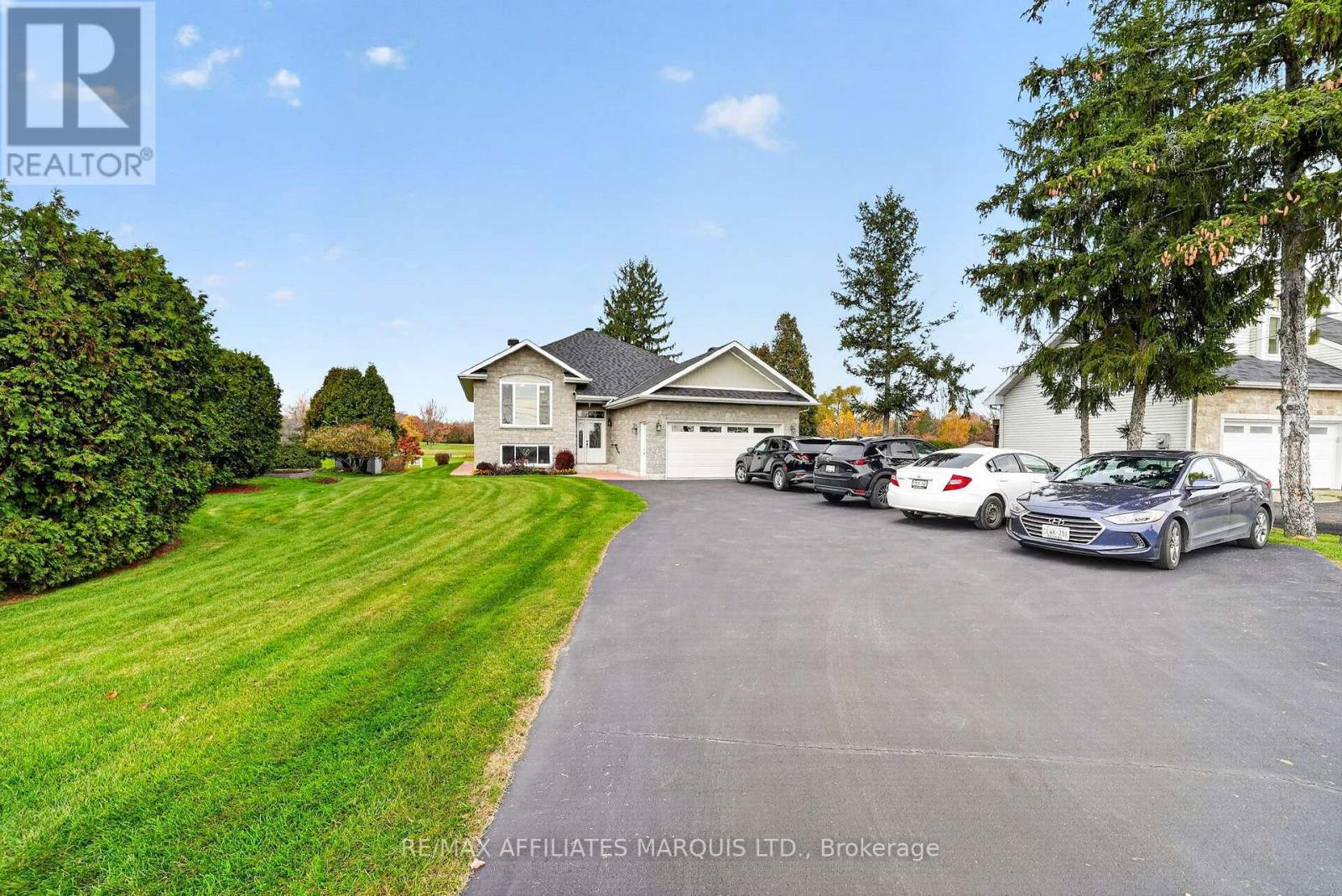 18233 County  2 Road, South Glengarry, Ontario K6H 5R5 - Photo 3 - X14129454