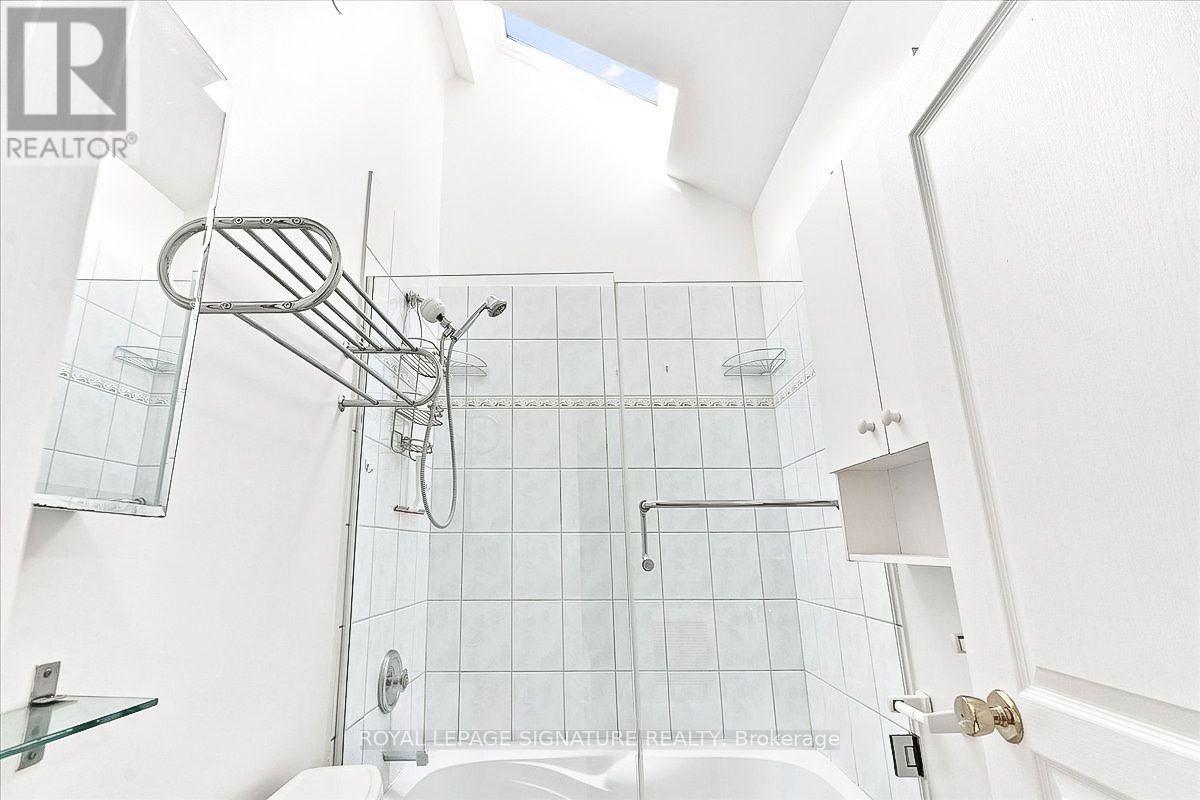 3 - 12 Foxbar Road, Toronto, Ontario  M4V 2G6 - Photo 13 - C14129632