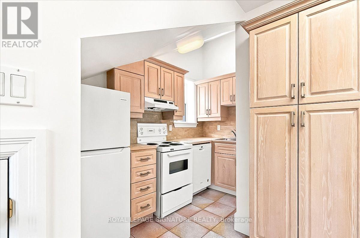 3 - 12 Foxbar Road, Toronto, Ontario  M4V 2G6 - Photo 6 - C14129632