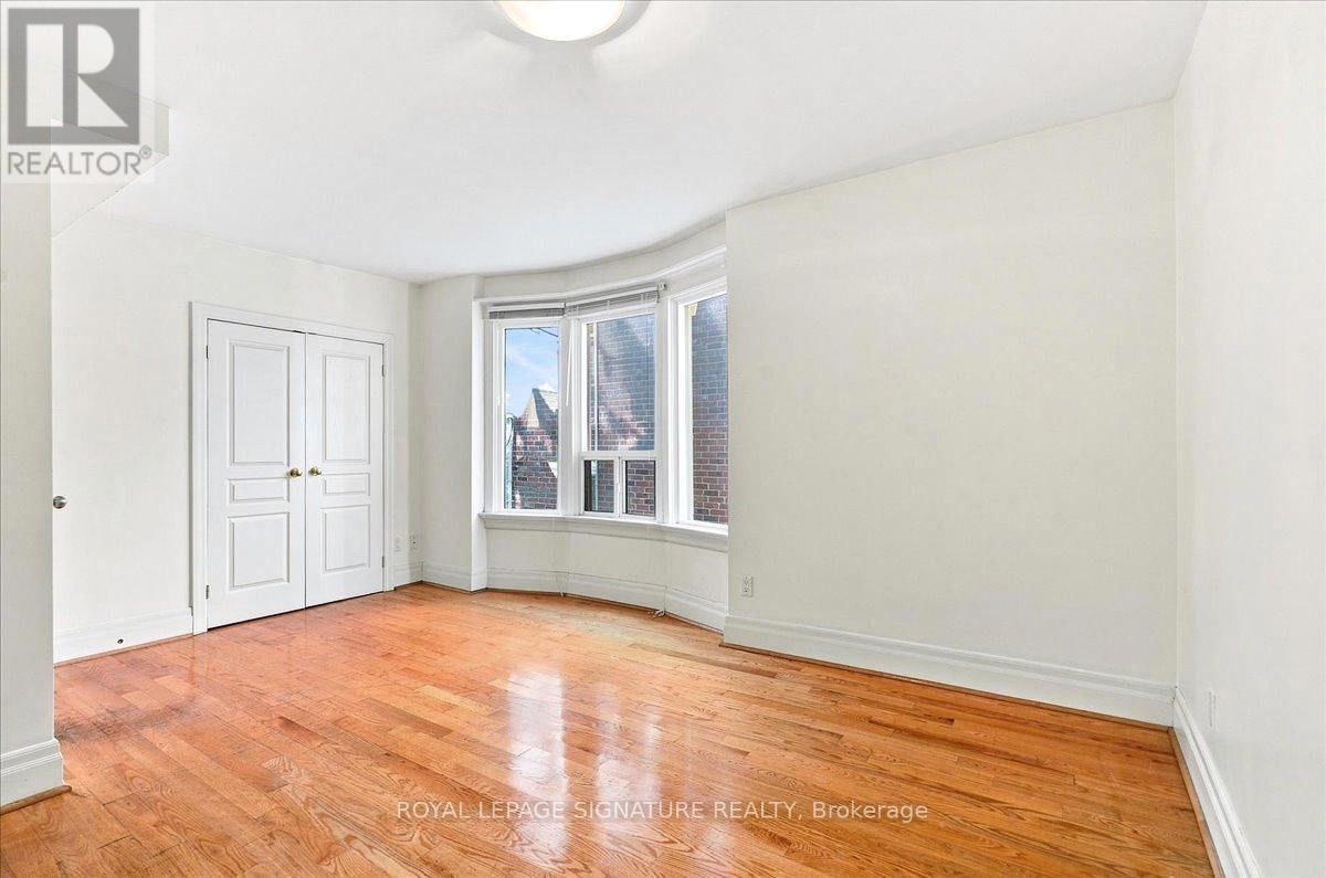 2 - 12 Foxbar Road, Toronto, Ontario  M4V 2G6 - Photo 5 - C14129642