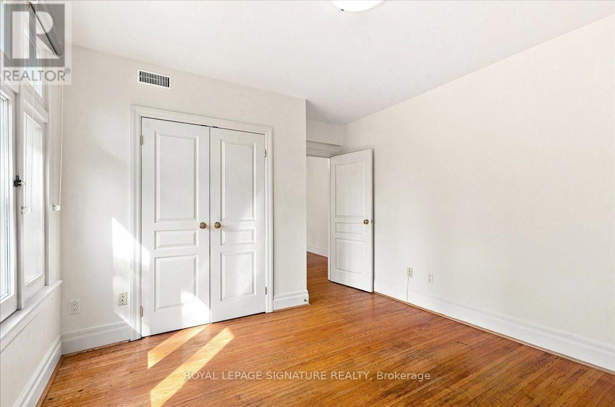 2 - 12 Foxbar Road, Toronto, Ontario  M4V 2G6 - Photo 7 - C14129642