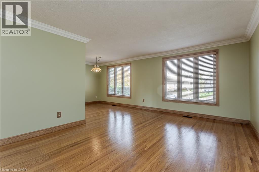 4442 Bennett Road, Burlington, Ontario  L7L 1Y9 - Photo 6 - 40874542