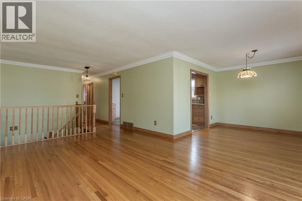 4442 Bennett Road, Burlington, Ontario  L7L 1Y9 - Photo 7 - 40874542