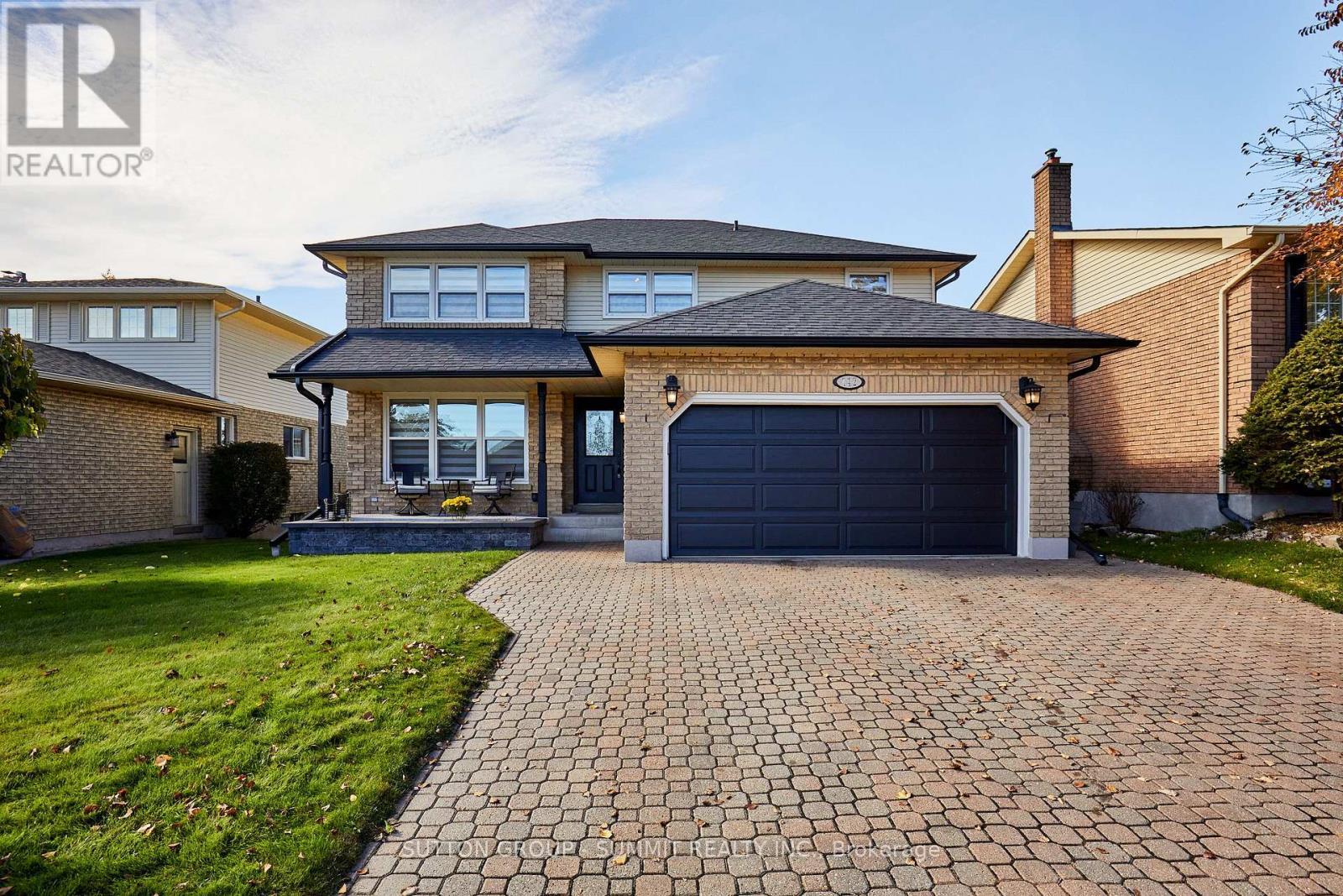 742 GRIFFITH STREET, Oshawa, Ontario