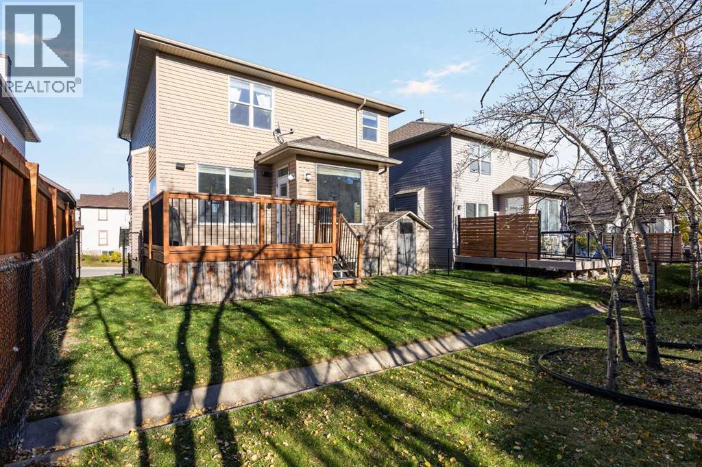 203 St Moritz Drive SW, Calgary, Alberta  T3H 0A7 - Photo 46 - A2352842