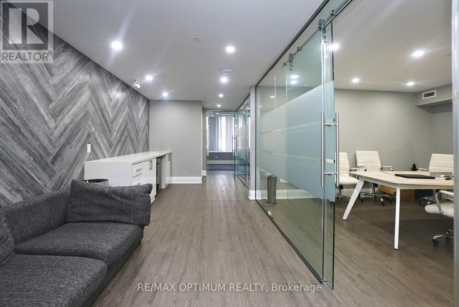 5 - 5500 Tomken Road, Mississauga, Ontario  L4W 2Z4 - Photo 4 - W14129152