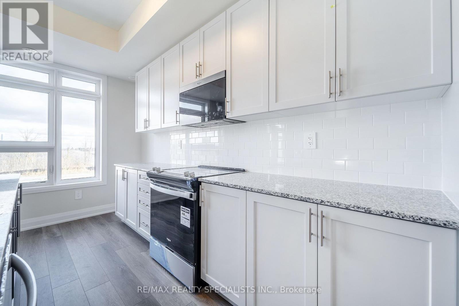 122 - 1577 Rose Way, Milton, Ontario  L9E 1N4 - Photo 7 - W14129560