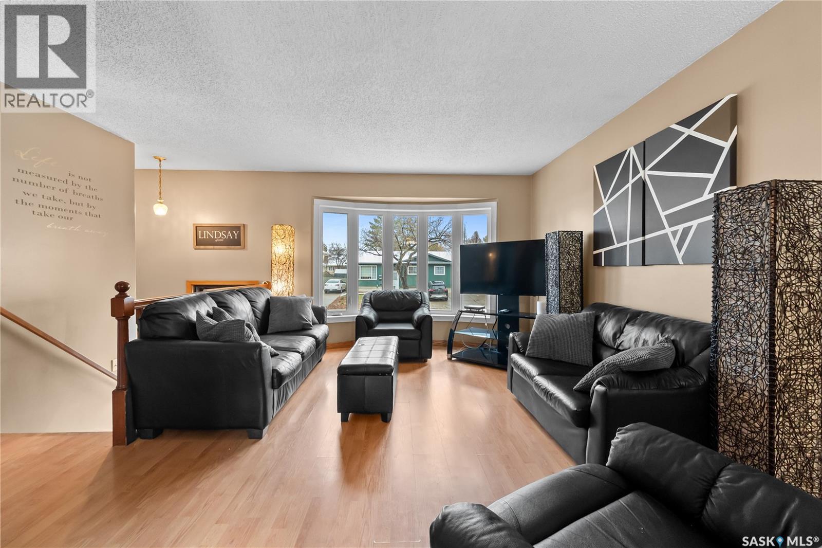 2719 Truesdale Drive, Regina, Saskatchewan  S4V 0W5 - Photo 3 - SK052167