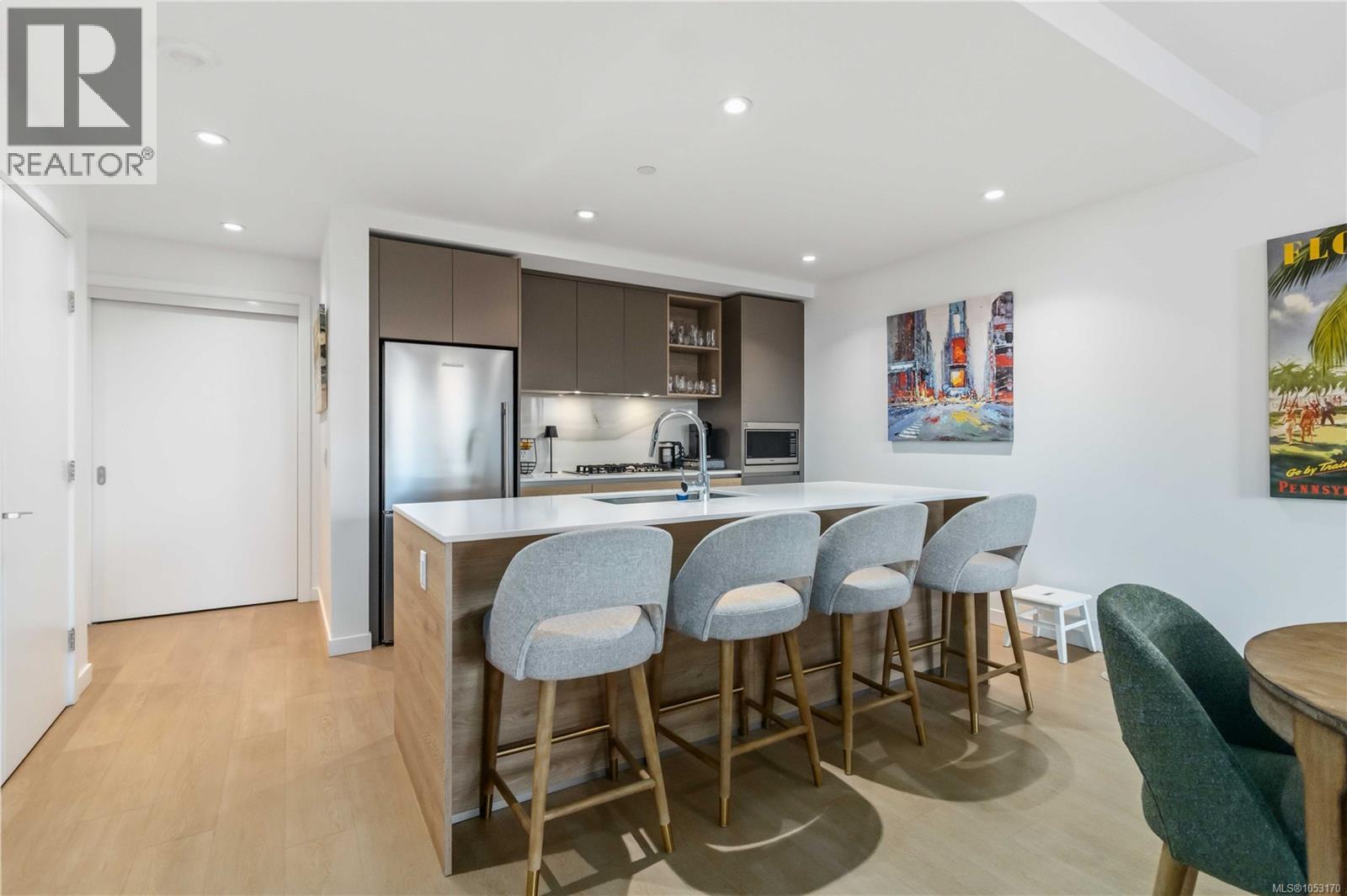 G111 369 Tyee Rd