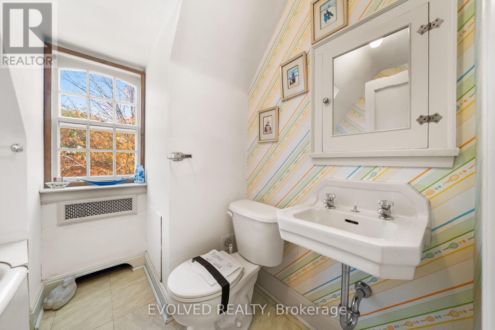 4 Dunloe Road, Toronto, Ontario  M4V 2W5 - Photo 36 - C14115768