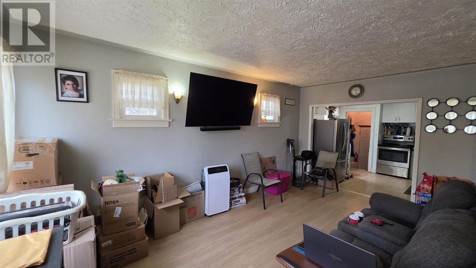 54 St. Georges Ave E, Sault Ste. Marie, Ontario  P6B 1W7 - Photo 8 - SM263028