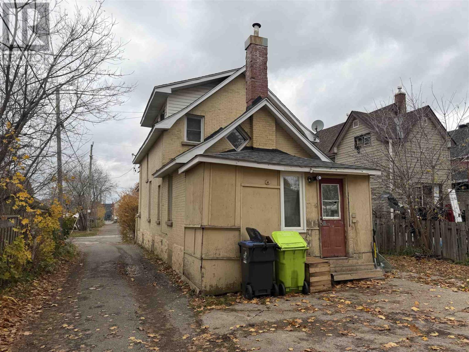 14 Abbott St, Sault Ste. Marie, Ontario  P6A 2V9 - Photo 3 - SM263029