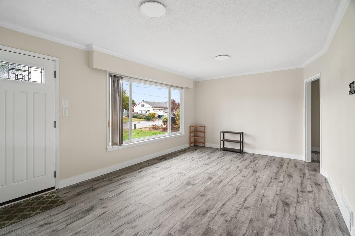 46916 ACORN AVENUE|Chilliwack Proper East