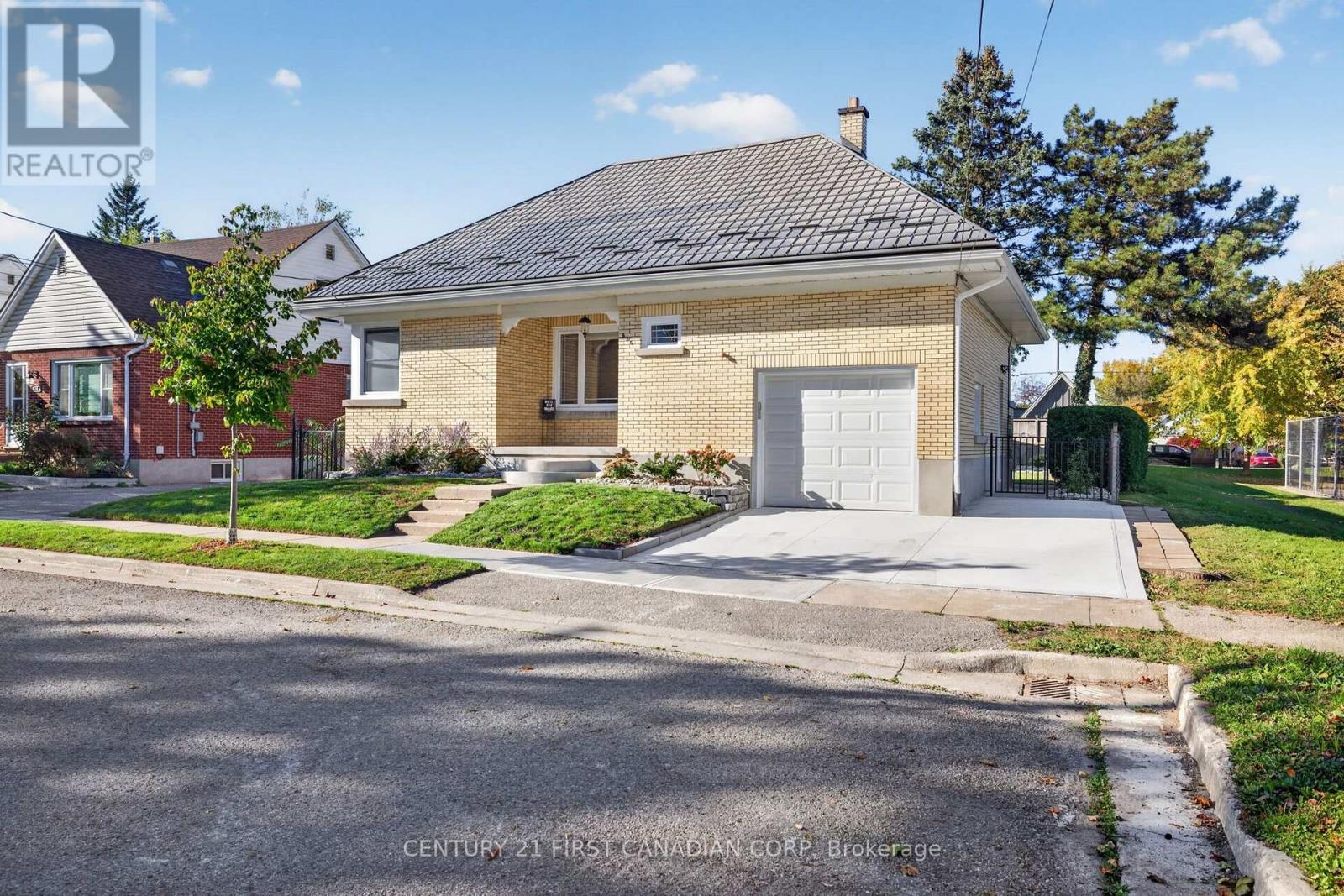 636 Wallace Street, London East, Ontario  N5Y 3R7 - Photo 2 - X14129674